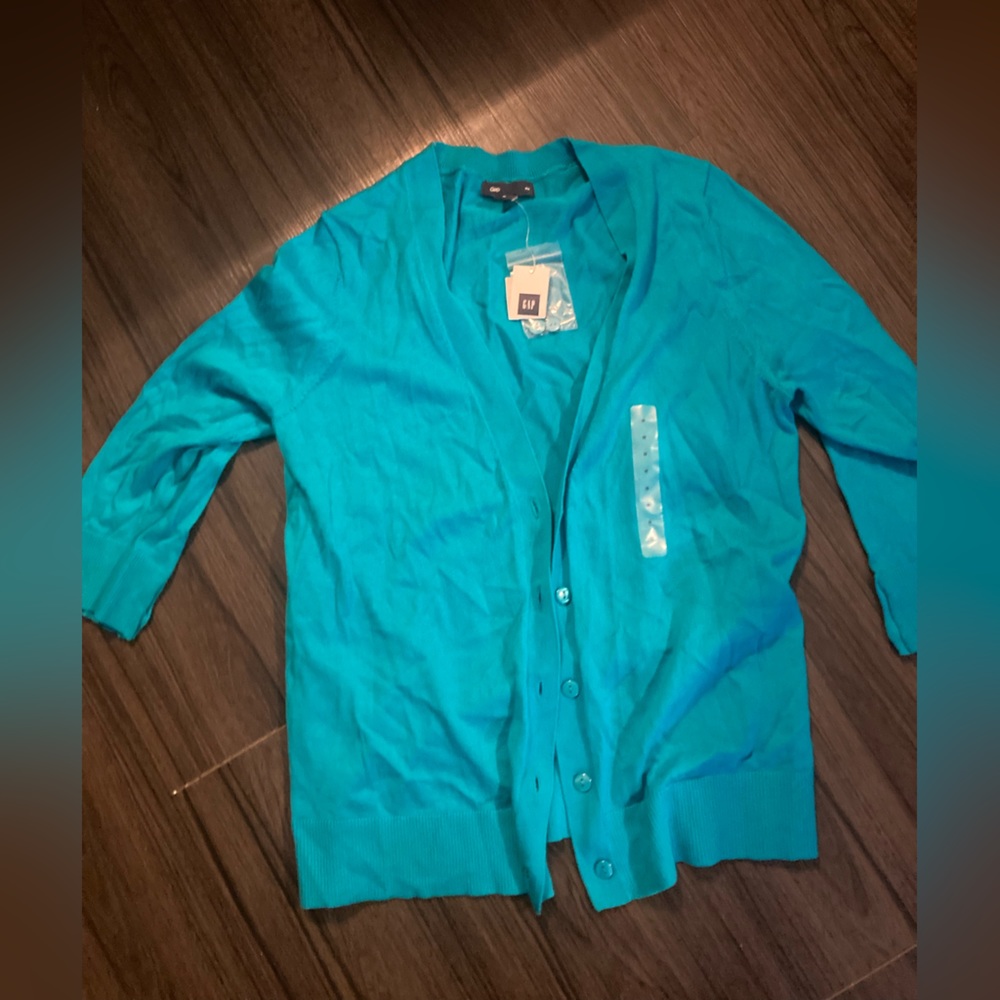 Gap cardigan medium new